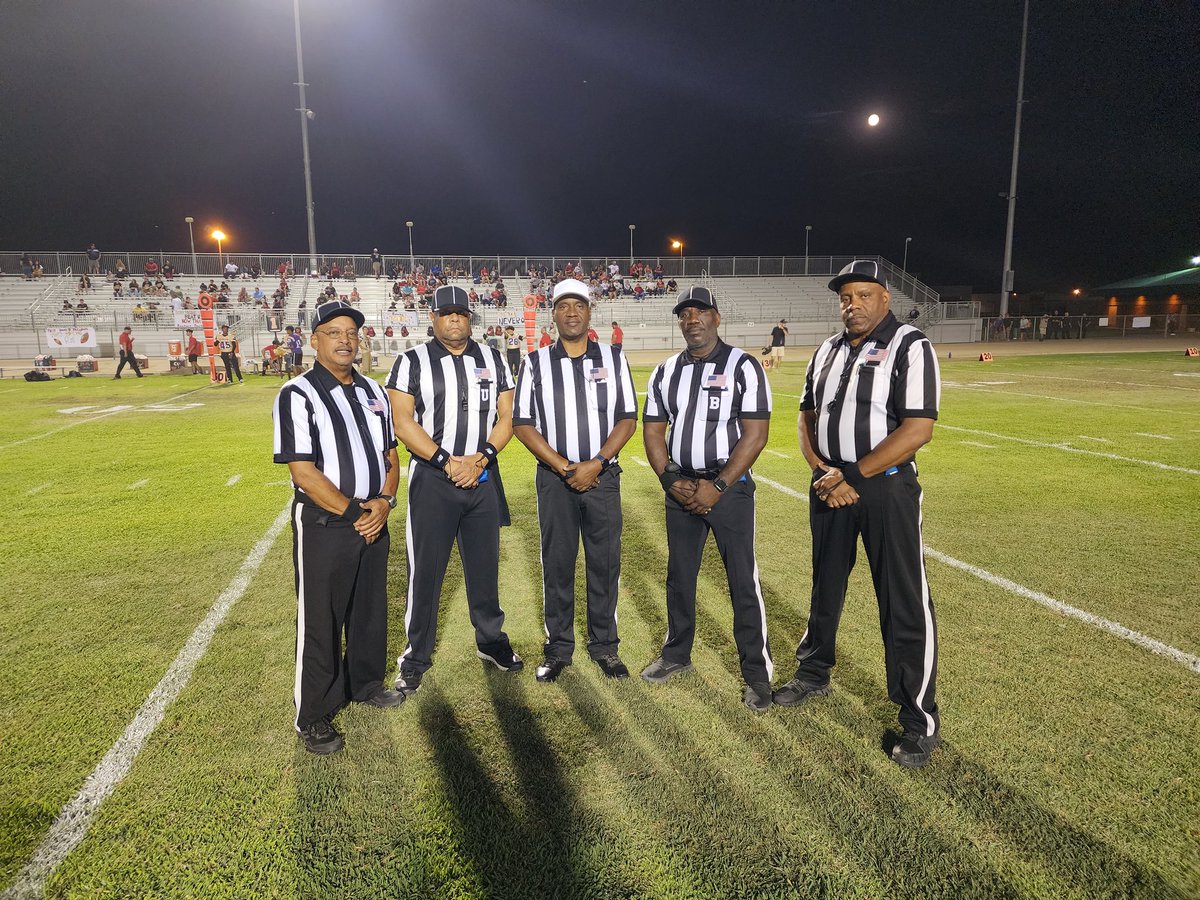 Excited to be part of history tonight as the first all black officiating crew from the KCOA. <a href="/KernHighNetwork/">Kern High Network</a> <a href="/BVarsityLive/">BVarsityLive</a> <a href="/PAGMETER/">PAGMETER</a> <a href="/CifCentral/">CIF Central Section</a>