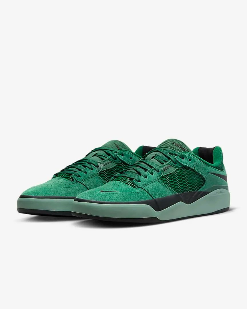JustFreshKicks's tweet photo. Dropped via Nike US
Nike SB Ishod Wair 'Gorge Green'
=> https://t.co/3NxEz53Ynf https://t.co/nwlvalVizO