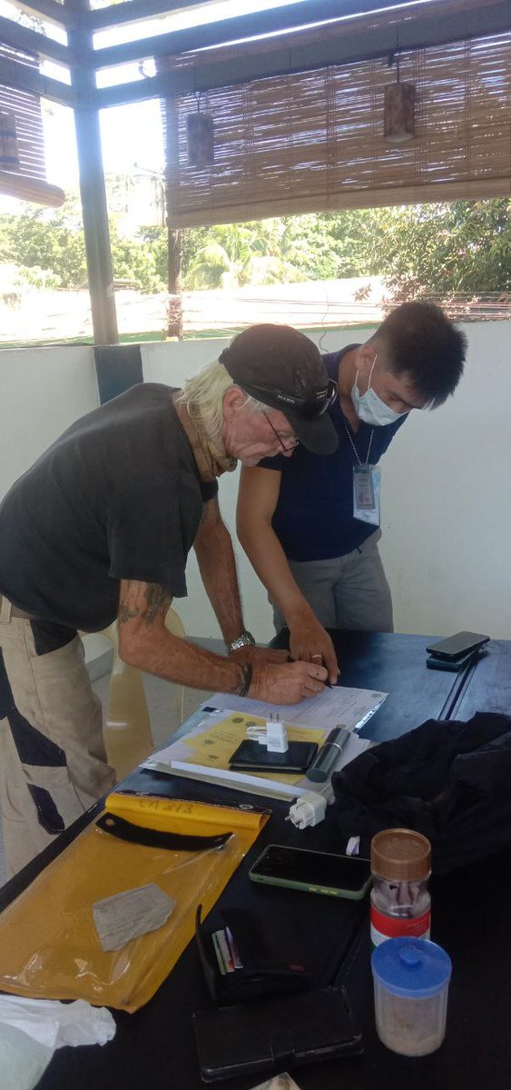 NAVY ASSISTS RESCUED AUSTRALIAN NATIONAL, SAFELY CONTINUES VOYAGE

Read More: facebook.com/NFWMspeaks/pos…

#AFPyouCanTRUST
#ModernAndMultiCapablePHNavy
#TeamNFWM
#DefendersofWMFrontier