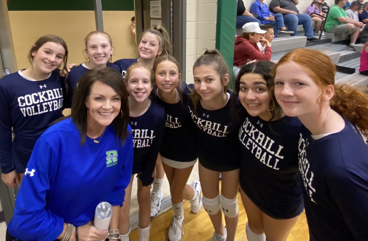 Love that these girls hugged Mrs. Wainscott’s neck for me tonight! 🤍