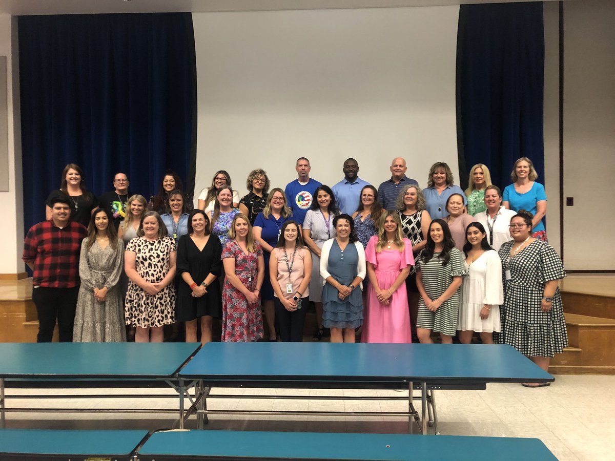 MPbvusd's tweet photo. Back to School Night was a success!  Best staff connecting with our awesome families tonight! #WeArePBV #mcauliffeexplorers https://t.co/VSlRMjNANj