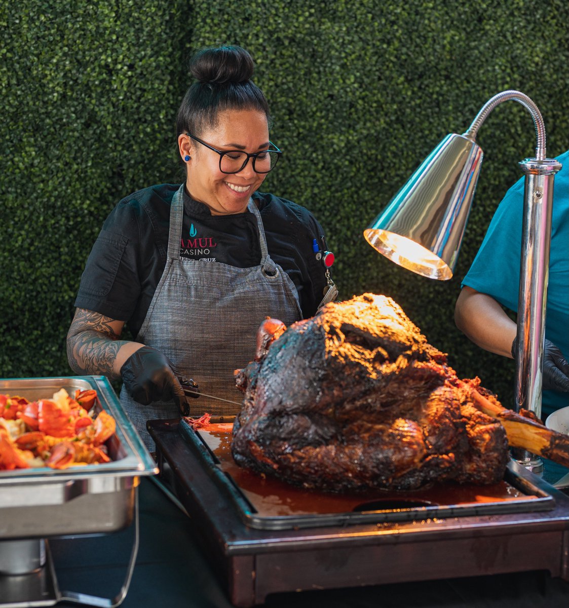 jamulcasinosd's tweet photo. Our Biggest BBQ celebrations were in full action this past Labor Day weekend and #TeamJamul came through to bring on all the barbecue! π£ Good food and good times always here at Jamul Casino. π€©π #GoTeamJamul #jamulcasinosd #GenuinelyFun https://t.co/lBCJ5BLNbZ