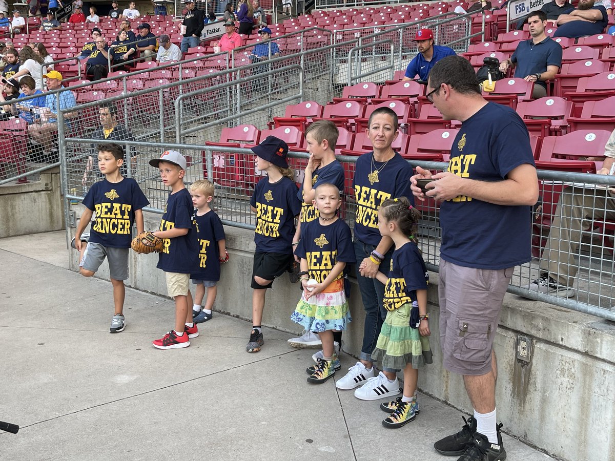 beatcancer's tweet photo. What a great night at the ballpark! Thank you @CRKernels and thank you Lions Club District 9EC! #beatcancer 🎗❤️⚾️ https://t.co/GX6mDVMyM3