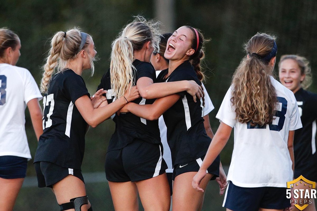 5StarPreps's tweet photo. The Bearden girls soccer team recently got promoted to the No. 1 team in the land. 

Thursday, they showed just why in a resounding 7-0 win over Farragut. 

THE READ ▶️ https://t.co/eGnGK8RE5s https://t.co/xFQs5Pn3A4