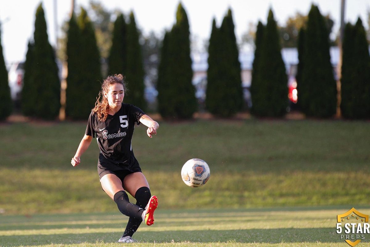 5StarPreps's tweet photo. The Bearden girls soccer team recently got promoted to the No. 1 team in the land. 

Thursday, they showed just why in a resounding 7-0 win over Farragut. 

THE READ ▶️ https://t.co/eGnGK8RE5s https://t.co/xFQs5Pn3A4