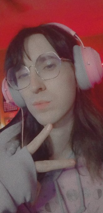 Streaming on Twitch if anyone wants to watch!  Twitch: BlazingHope997 #TwitchStreamers #twitchgirls #LGBTQ<a href="/tag/cosplay"class="tags"><span>#cosplay</span></a><a href="/tag/playstation"class="tags"><span>#playstation</span></a><a href="/tag/ps4"class="tags"><span>#ps4</span></a><a href="/tag/lgbtq"class="tags"><span>#lgbtq</span></a><a href="/tag/twitchstreamers"class="tags"><span>#twitchstreamers</span></a>