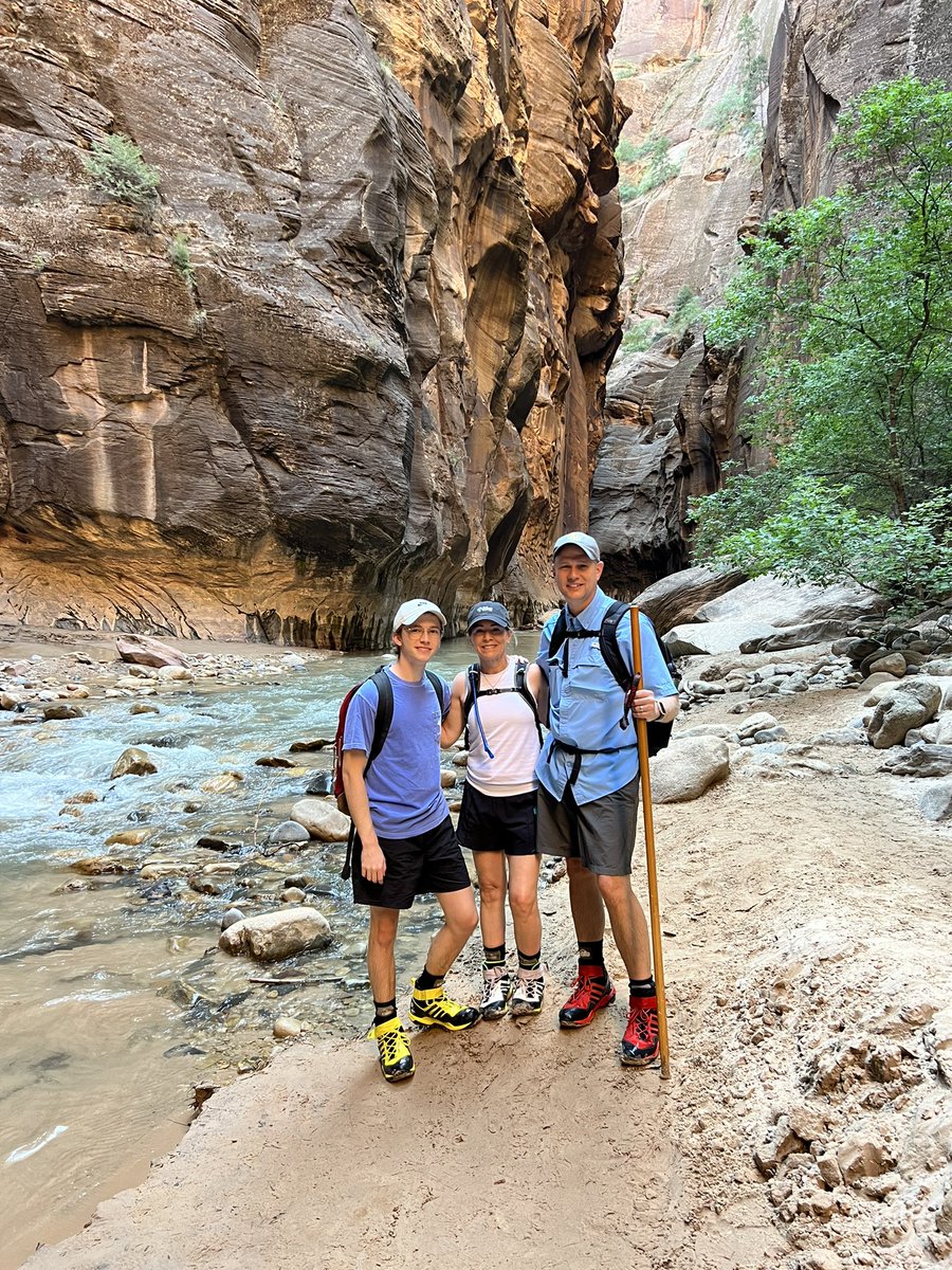 MrsRossclass1's tweet image. #sicem The Narrows @ZionNPS