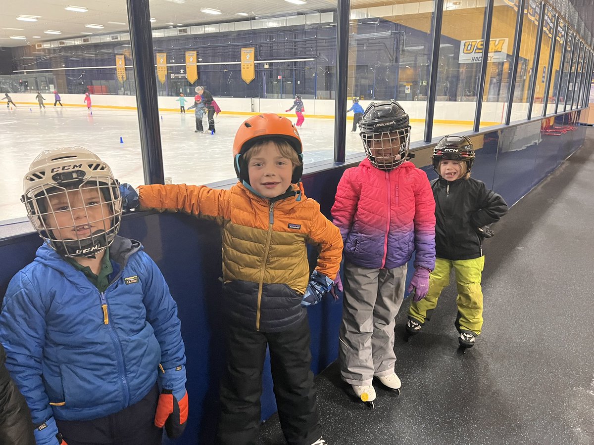 You may have heard of a bird’s eye view but what about a Teddy’s eye view? Our bears had a front row seat today to watch us ice skating for P.E.! @usmlowerschool @usmsocial