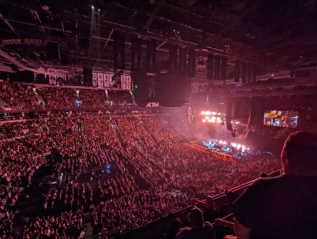 JeffAmentsArmy's tweet photo. #pjtoronto #pjtoronto2022
#Repost @mrtsurt
・・・
Toe Ron Toe https://t.co/rmLzhsNgwA