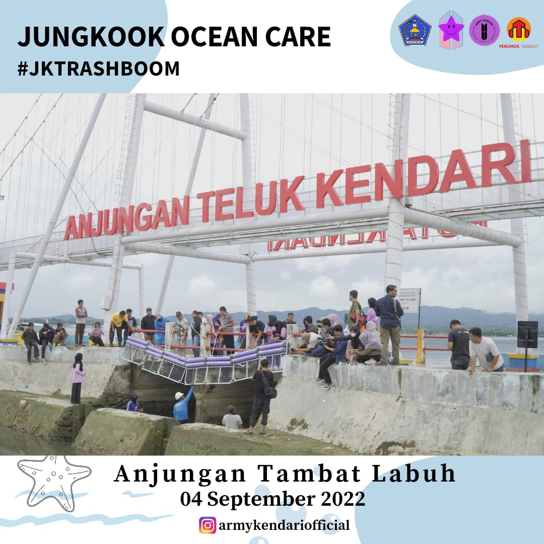 ArmyKendari's tweet photo. Jungkook Ocean Care "Tangkap Sampah Sebelum Lari Ke Laut"

Alhamdulillah pemasangan &amp; peresmian Trashboom di Anjungan Tambat Labuh kota Kendari berjalan baik.
Offerings from @BintangUngu3  @ArmyKendari @DLHKKotaKendari @PerumdaKendari
For @bts_bighit @BIGHIT_MUSIC  @hitmanb https://t.co/NHMJZCNAFI