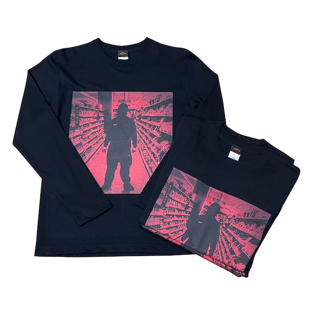 BASE43460594's tweet photo. 売れてます！
FREEZ-NO FAMOUS RED LONG TEE！これからの季節マストです！

https://t.co/hhAwMcbzRN https://t.co/VWJtPIFCXl