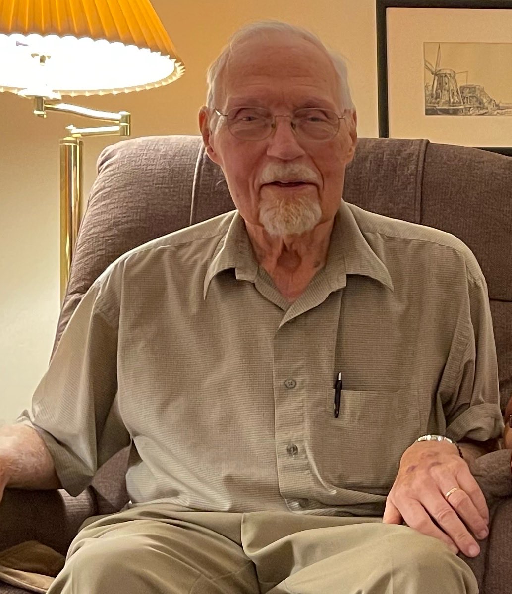 doc_rob's tweet image. 96th birthday today. Thank you ⁦@BuffaloBills⁩ and ⁦@JoshAllenQB⁩ for giving him a win!  He&apos;s a big fan!