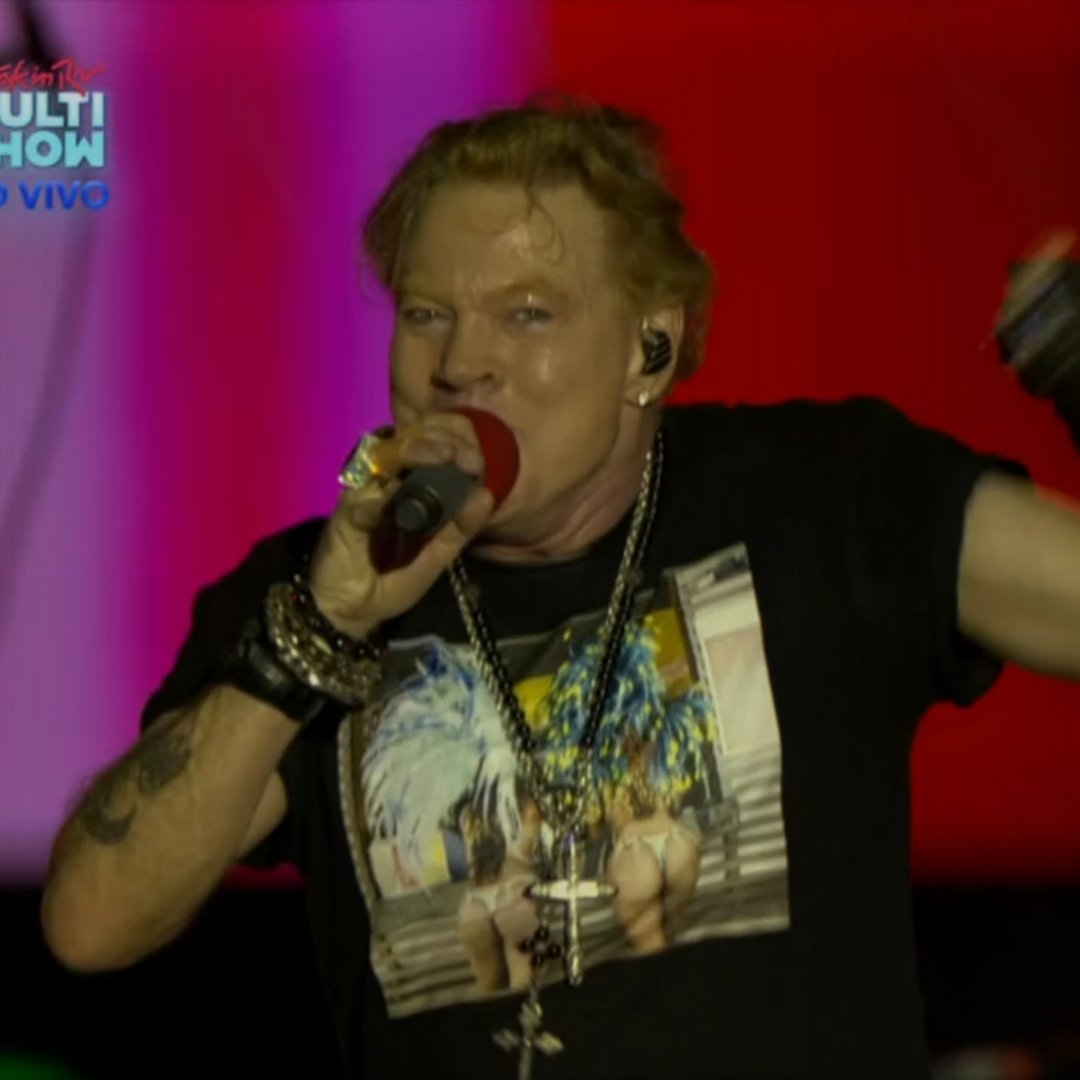 gustavocabeza's tweet photo. Gostar de Guns é tão Cafona quanto a escolha da camiseta desse senhor idoso, que ilustra o que ele deve achar em que o Brasil se resume. Véio babaca #RockInRioMultishow #RockinRioNoTikTok #RockinRioNoGloboplay https://t.co/sTpEVrwSBJ