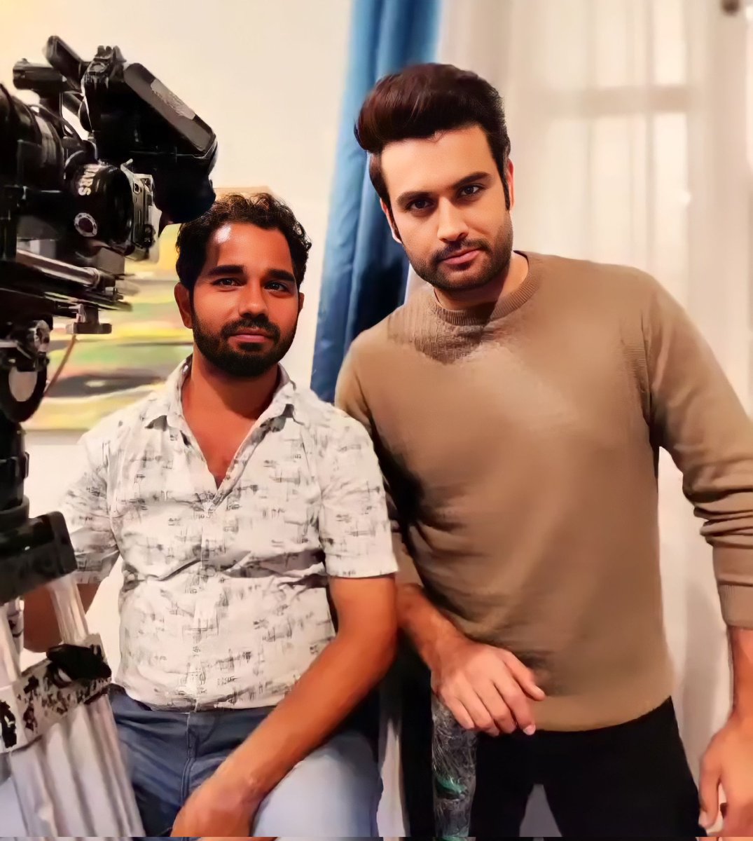 After leap i feel different energy in VD he,looks fresh &amp; happy don't know the reason but i m happy for him😊😊❤️
Hope he signs another project soon🥺🥺plzz not with rangu this tym🤧
My dashing hero😍

#VivianDsena 
#SirfTum