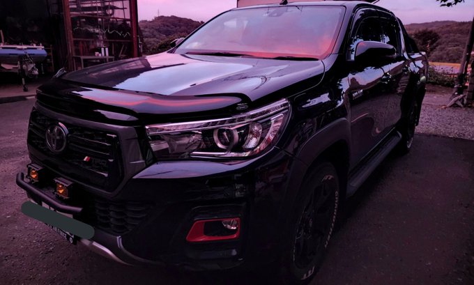 夕焼けの反射がいい感じだったから撮ったやつ 