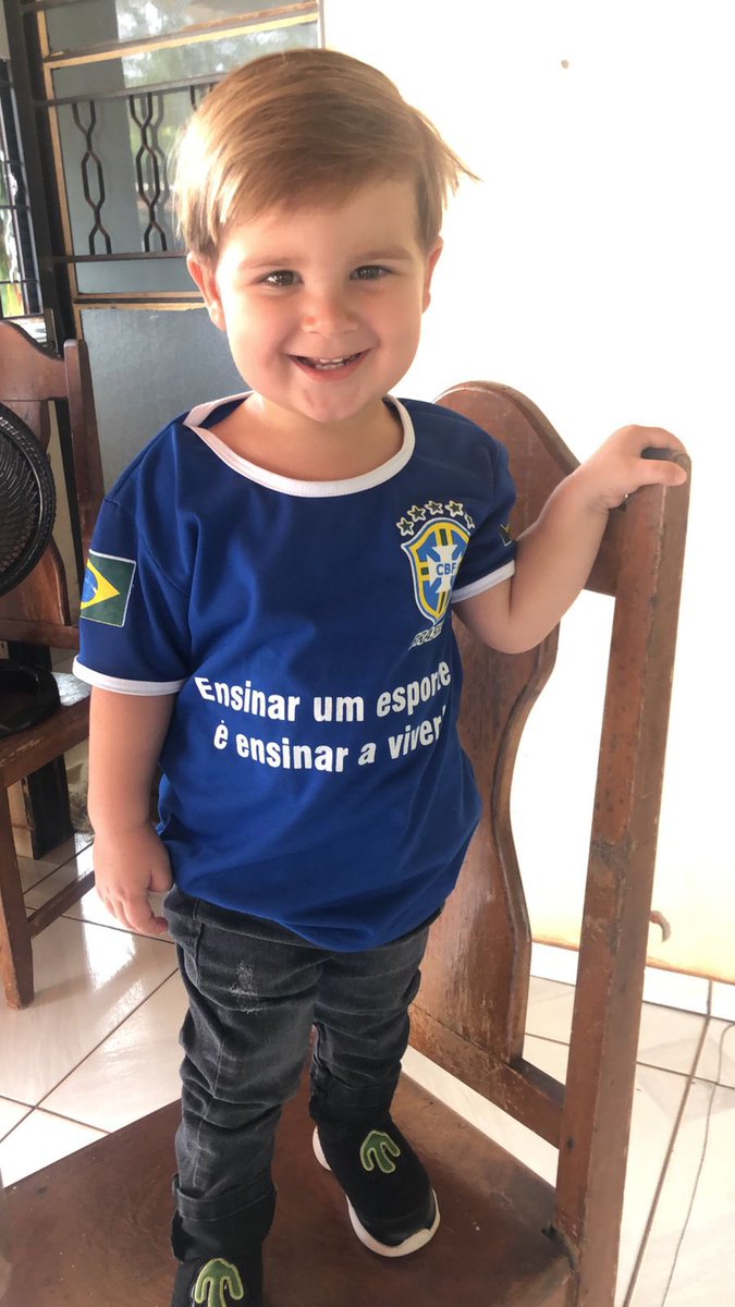 karoldalmoroo's tweet photo. So pra deixar registrado aqui o primeiro desfile do meu neném 😍 https://t.co/14GwS2rOG2