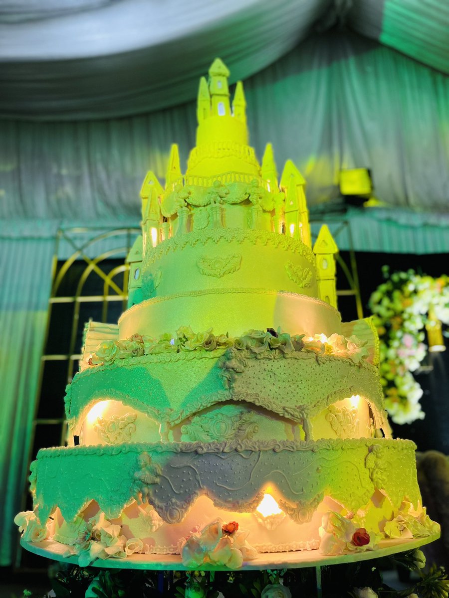 _munah_'s tweet image. We created a MASTERPIECE for Ilorin wedding party!! Please kindly retweet 🙏🙏🥰🥰🥰