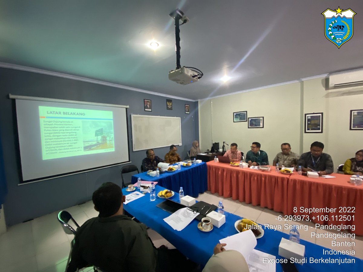 dpkppandeglang's tweet photo. Giat Bidang PSP Dinas Pertanian &amp; Ketahanan Pangan #DPKP Kab Pandeglang : Melaksanakan Kegiatan FGD Laporan Pendahuluan Kajian Studi Exit Strategi Kemandiri Petani Penerima Kegiatan Konservasi &amp; Optimasi Lahan FMSRB di Kab Pandeglang Kamis 08.09.2022

CC @irnadim99 @nasirdistan https://t.co/8AyBCTvWPt