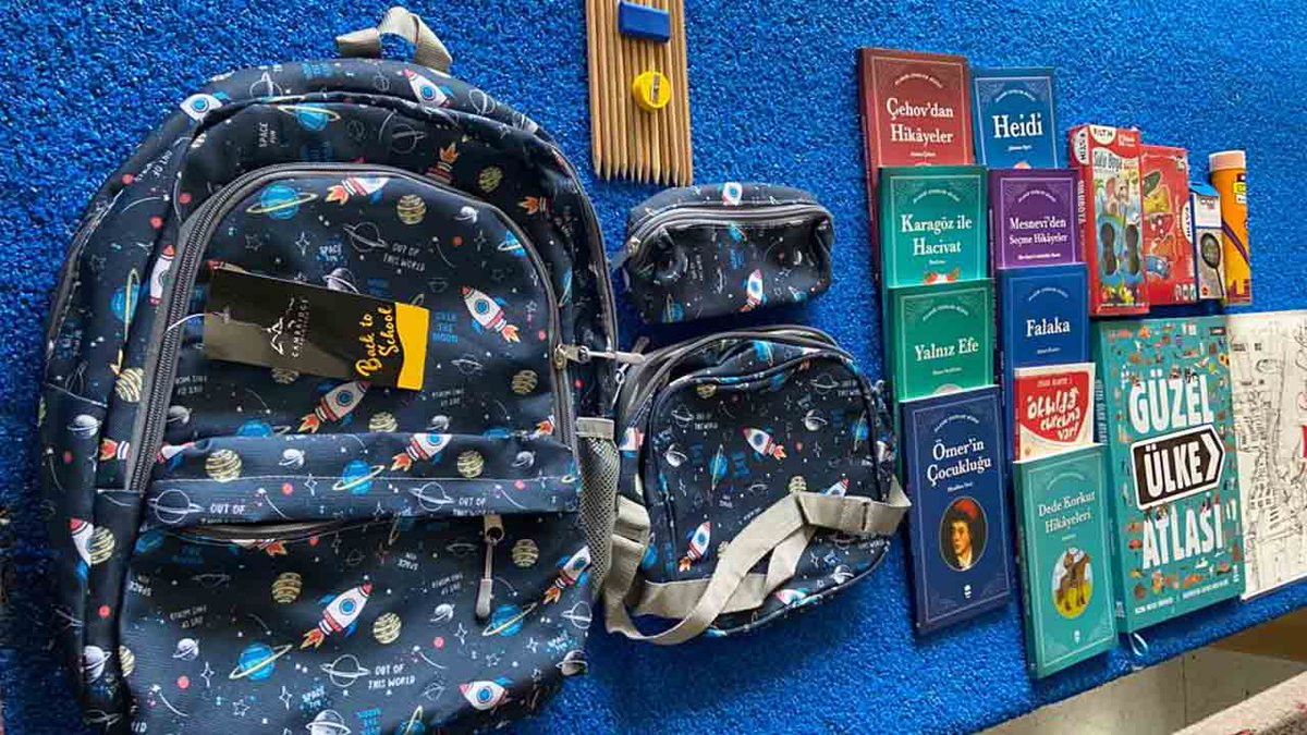 IstanbulMilat's tweet photo. Aile ve Sosyal Hizmetler Bakanlığından Çocuklara Eğitim Paketi: Aile ve Sosyal Hizmetler Bakanlığı tarafından “Eğitim ve Gelişim Destek Paketleri” hazırlanarak,  kırsal bölgelerdeki ihtiyaç sahibi ailelerin çocuklarına dağıtılmaya başlandı. Bakan Derya… https://t.co/v6Uj7odayu https://t.co/PxxDIxW7nb