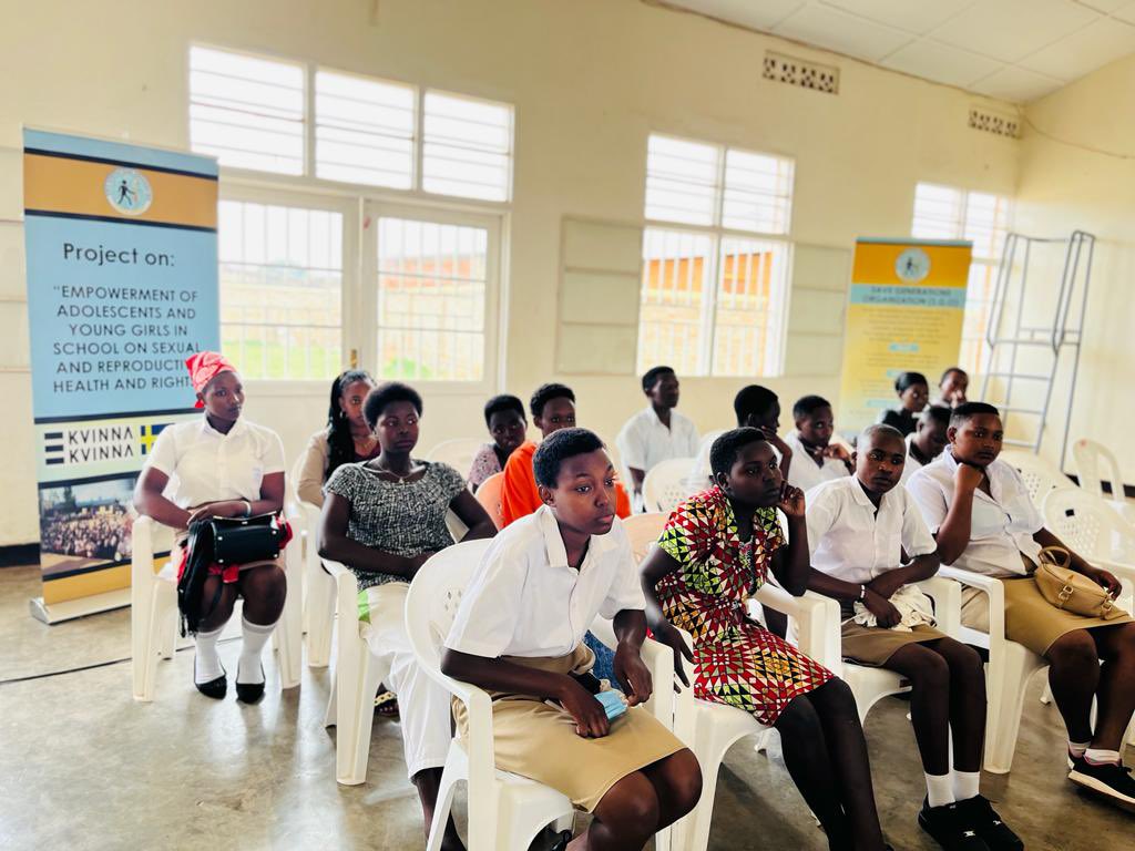 SaveGenOrg's tweet photo. Funded by @KvinnaKvinnaINT we are conducting a youth led dialogue in Gasabo to provide safe space to adolescent girls &amp; boys for freedom of expression in discussing on their issues onSRHR &amp; propose their recommendations &amp; solns that will enable them to exercise their SRH rights. https://t.co/JI7ZZrp20u