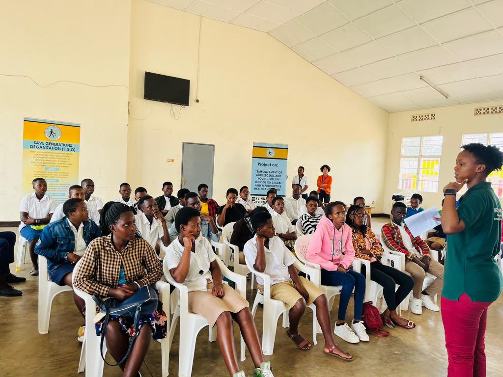 SaveGenOrg's tweet photo. Funded by @KvinnaKvinnaINT we are conducting a youth led dialogue in Gasabo to provide safe space to adolescent girls &amp; boys for freedom of expression in discussing on their issues onSRHR &amp; propose their recommendations &amp; solns that will enable them to exercise their SRH rights. https://t.co/JI7ZZrp20u