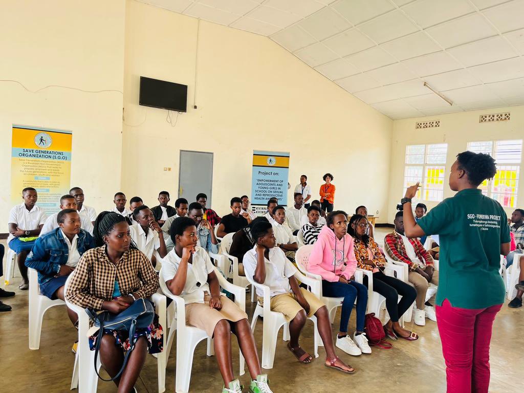 SaveGenOrg's tweet photo. Funded by @KvinnaKvinnaINT we are conducting a youth led dialogue in Gasabo to provide safe space to adolescent girls &amp; boys for freedom of expression in discussing on their issues onSRHR &amp; propose their recommendations &amp; solns that will enable them to exercise their SRH rights. https://t.co/JI7ZZrp20u