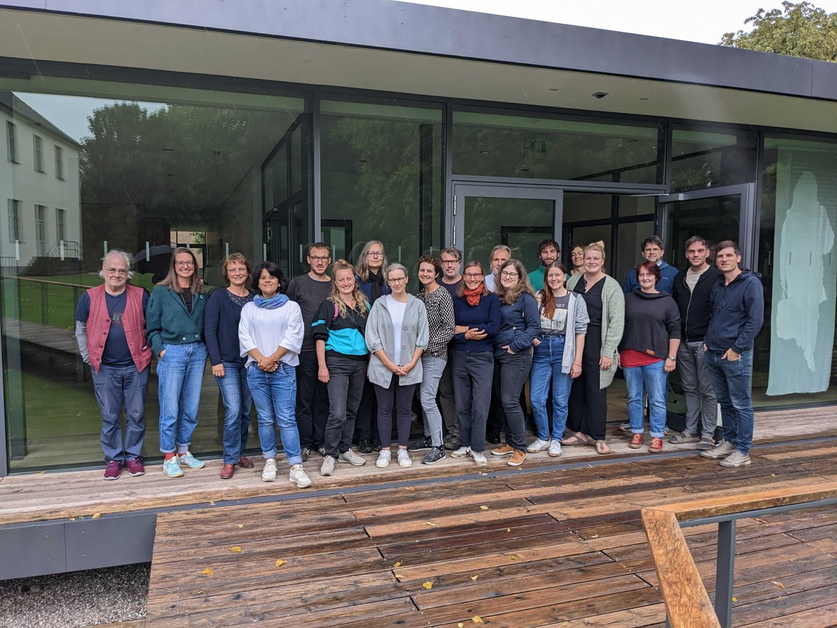 nrecherche's tweet image. Drei Tage Ostsee-Werkstatt #Lokaljournalismus auf Gut Siggen: Spannender, offener Austausch mit neuen Lokalmedien aus dem ganzen Land und inspirierenden Inputs von @RUMS_Muenster, @karlakonstanz und @paulinetillmann. Vielen Dank an die Alfred Toepfer Stiftung und @correctiv_org!