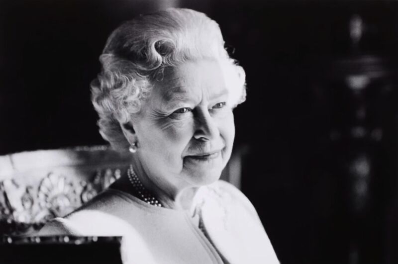 Keystone_Law's tweet photo. It is with great sadness that we learn of the passing of Her Majesty, Queen Elizabeth II. We extend our sincere condolences to the Royal Family, and join the nation and people around the world in mourning her loss. https://t.co/jNSWP2Ls4L