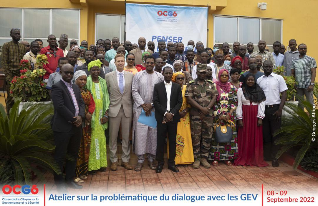 À l'École de maintien de la paix de Bamako, des maliens venus d’horizons divers réfléchissent sur « la problématique d’une paix négociée au Mali». #OCGS #Mali #Penser_et_agir_Ensemble