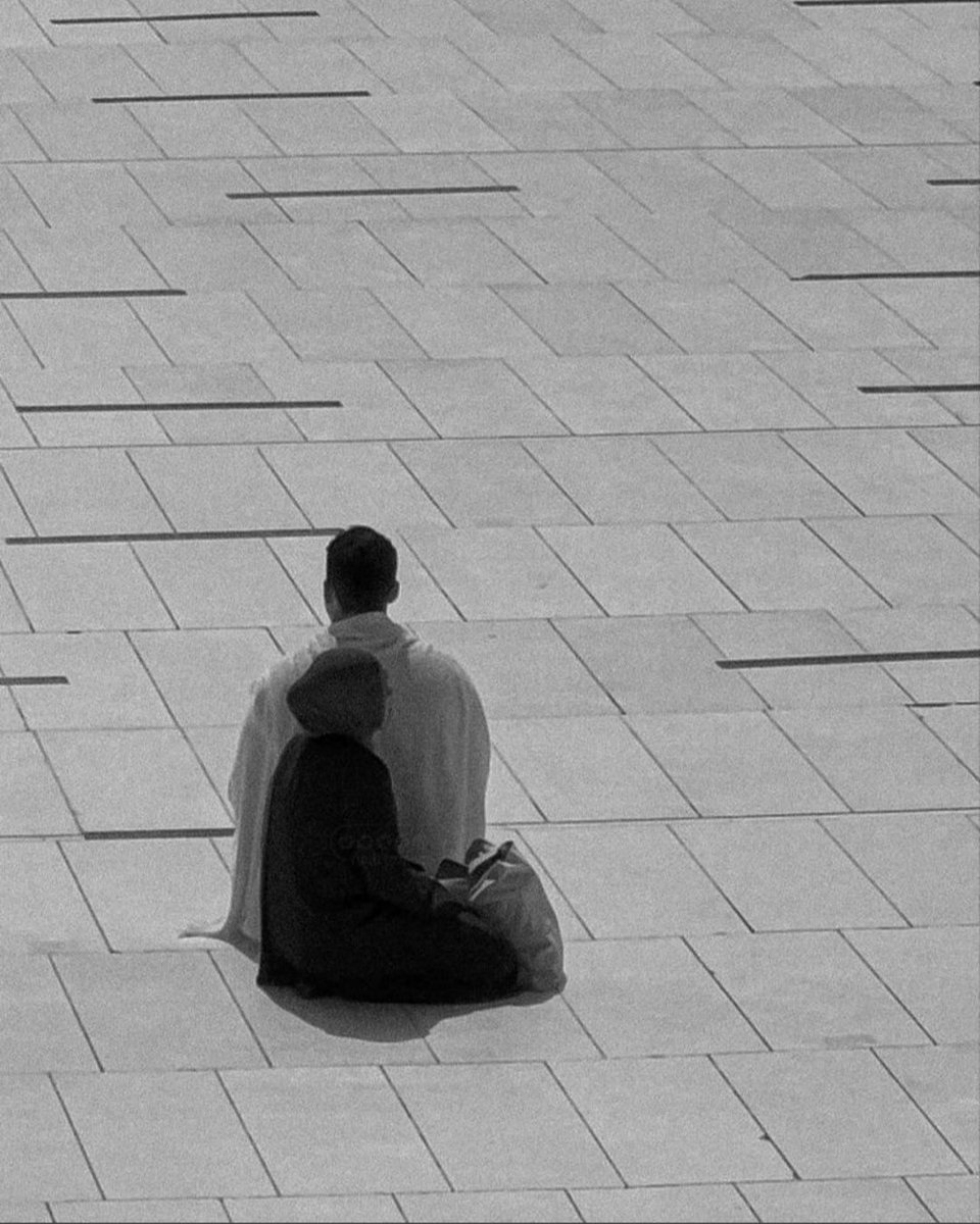 "Kadınlara ancak asalet ve şeref sahibi kimseler değer verir."

Hz. Muhammed (s.a.v)