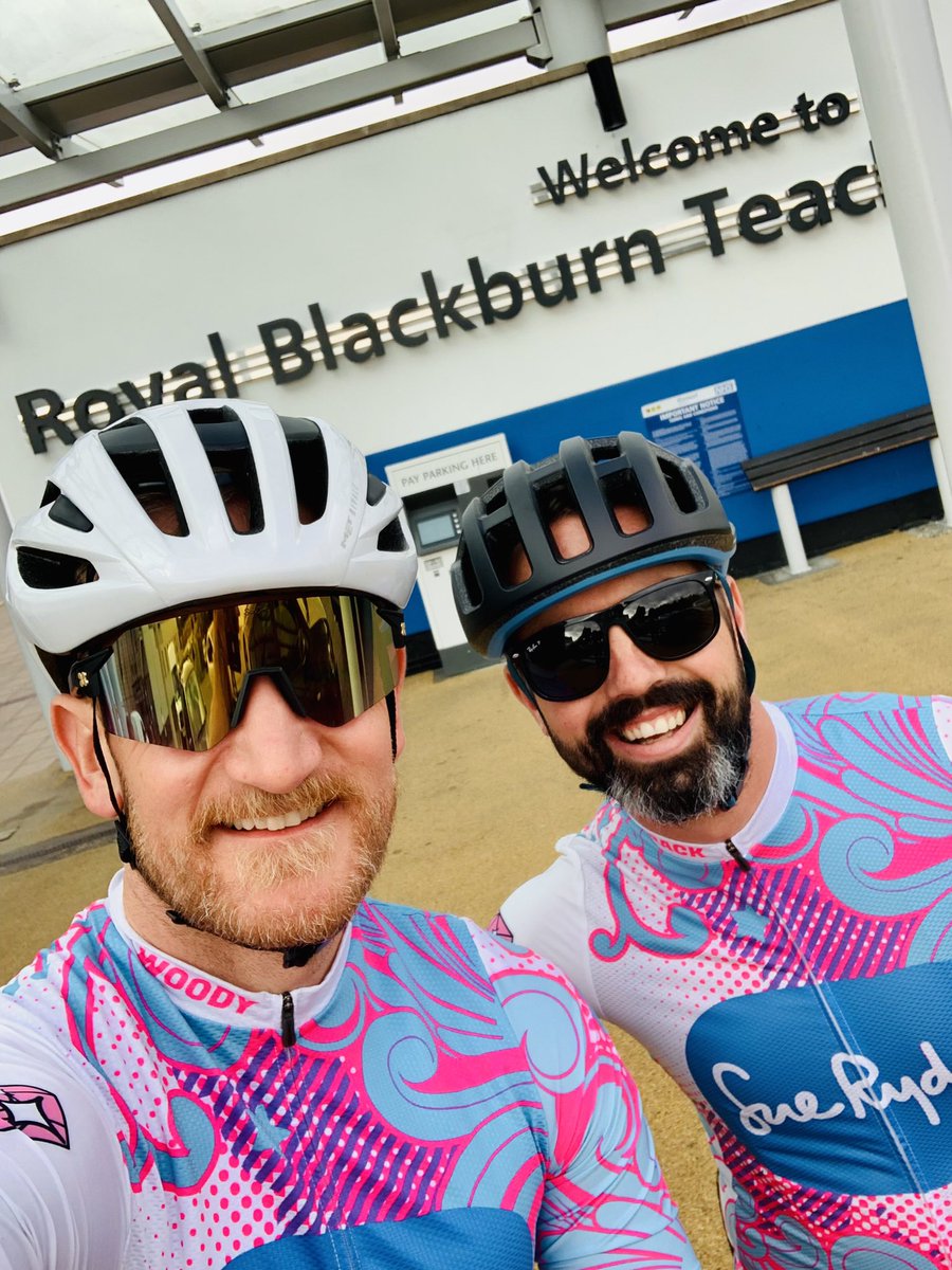 #TouDeLou ‘22 here we go!
<a href="/Sue_Ryder/">Sue Ryder</a> <a href="/brackers31/">Steve Brackenridge</a> 

justgiving.com/fundraising/to…