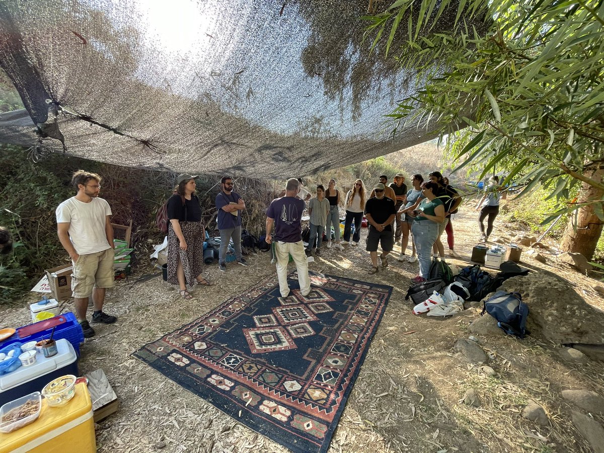 HayonimCave's tweet photo. Visiting with The Gesher Benoît Yaaqov excavation. Thanks Gienrn Sharon and team for the hospitality and explanations! https://t.co/Lm52B53X6z