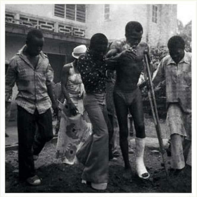 NigeriaStories's tweet photo. Fela Kuti was arrested over 100 times and made to appear in court over 258 times for criticising the corrupt activities of the Nigerian Government.

Some pictures of him after he was beaten and hospitalized https://t.co/WRg8MdqaRT