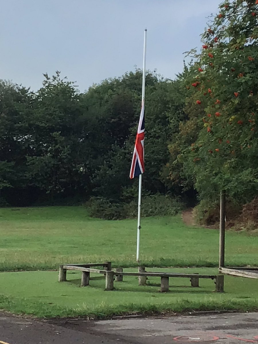 Paying our respects to Her Majesty Queen Elizabeth II and the Royal Family today 🙏🏽