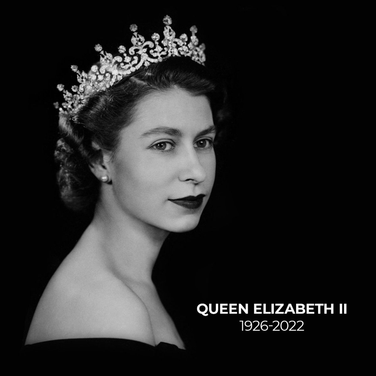 BartonJonesPkg's tweet photo. Barton Jones Packaging is saddened by the passing of HRH Queen Elizabeth II.

Our thoughts and condolences are with the Royal Family at this time. https://t.co/CQGR2VAQa4