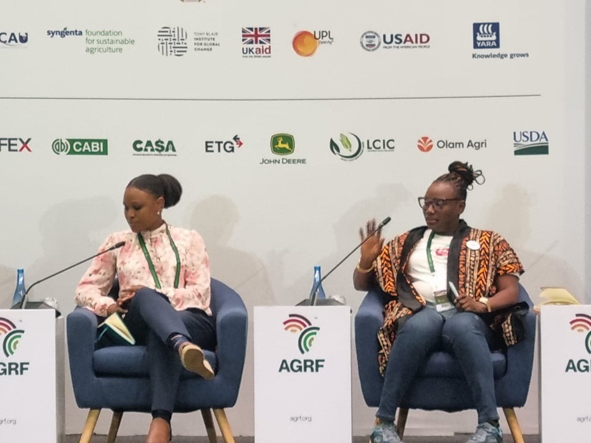 Our member from South Africa 🇿🇦 Sipamandla Manqele shares a stage with her counterpart from Nigeria 🇳🇬, Adanne Uche to talk about food transformation and building resilience at the #AGRF22 in Kigali, Rwanda 🇷🇼.