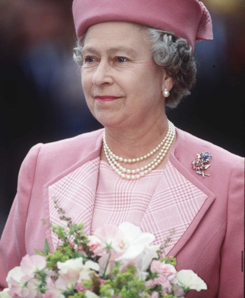 thegaianetwork's tweet photo. We are deeply saddened by the news that Her Majesty Queen Elizabeth II passed away yesterday afternoon.
We send our sincere condolences to the Royal Family at this most difficult time.
The Gaia Network https://t.co/gkQlIAW0n9