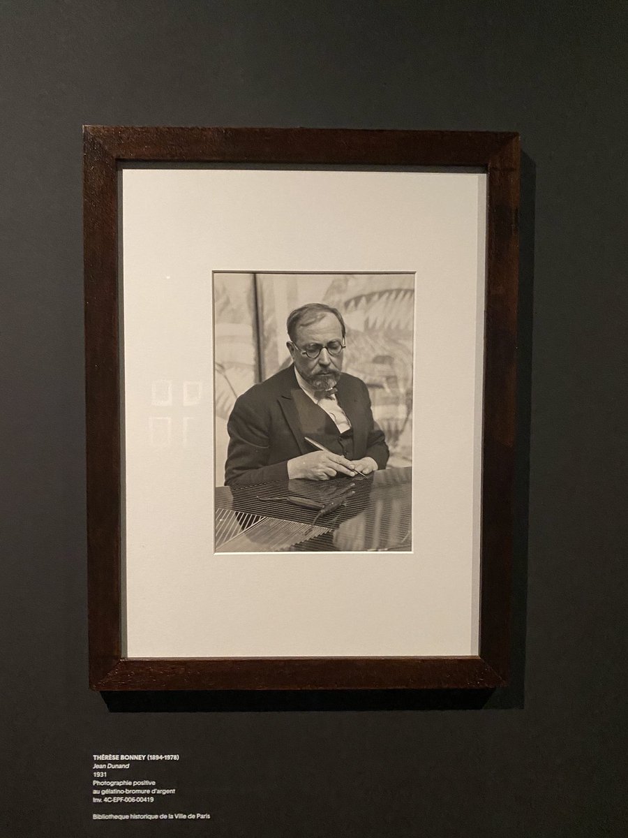 MelLaurencon's tweet photo. #JeanDunand, figure majeure de l’Art Déco, exerce sa technique de la laque sur soie sur les créations Schiaparelli #ExpoSchiaparelli @madparisfr 

Pour en savoir plus sur Jean Dunand c’est sur le site du @PPDoree 🏛 que ça se passe : https://t.co/s0FWA2LFVf https://t.co/tYZGKKW5TE