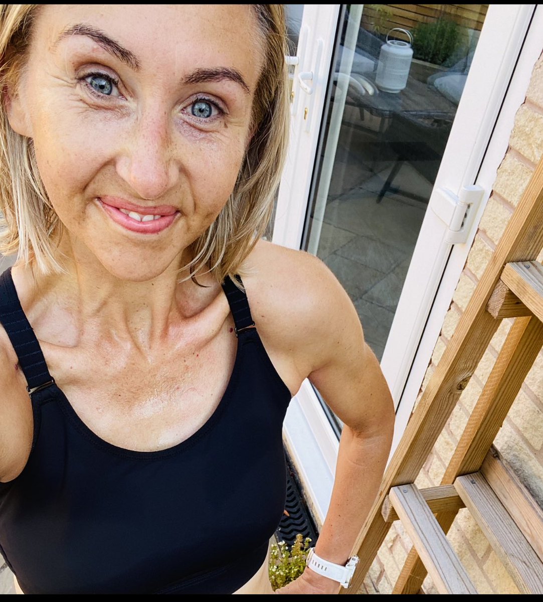 Angela tweet media
