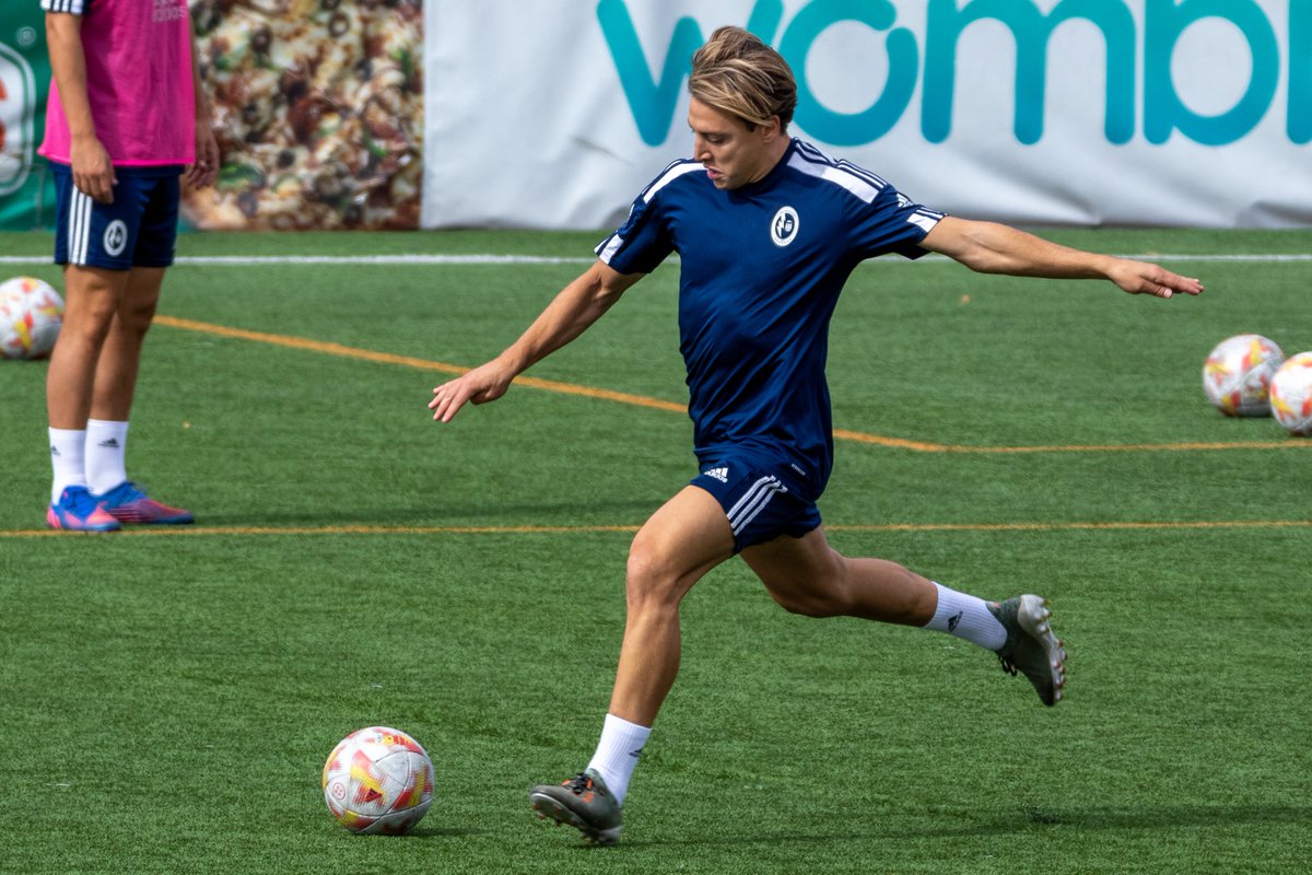 👊 ¡A por el viernes! ⚽️

#VamosMiRayo⚡️