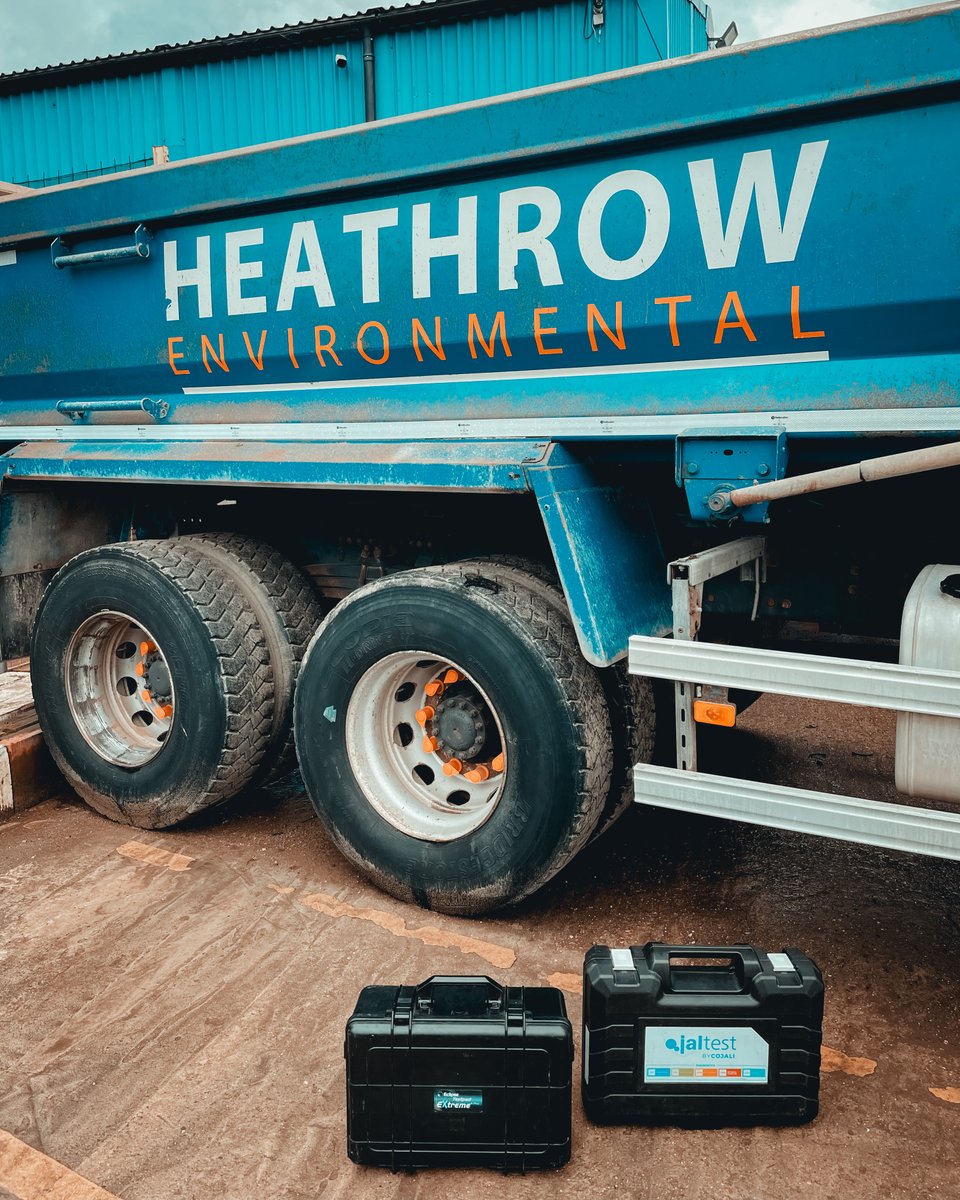 EclipseDiag's tweet photo. ποΈ Area Sales Manager, Louis Dowson, has just handed over to Heathrow Plant. They have just taken delivery of their new Jaltest Diagnostics Off Highway, AGV, MHE package + EDIS II for car.
Thank you for your business!
#Eclipse #Jaltest #EclipseInAction #Diagnostics https://t.co/2rJh1E6ygj
