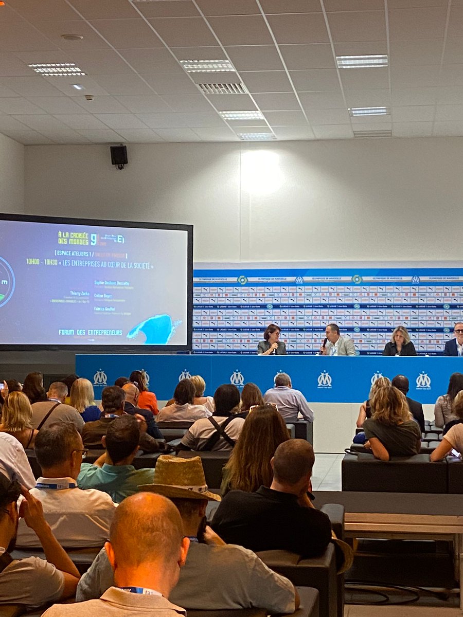 UPE13_'s tweet photo. 📷 #FDE2022 • #At05 "Les entreprises au cœur de la société". 🎙️Animé par @zarka, pst de la commission "Entreprises durables" @UPE13_, avec Sophie Deshons Dossetto de @Deshonshydrau, Céline Boyer de @DushowOfficiel &amp; @vitropole, @fabricegreffet de @lavarappe. �� https://t.co/wOz5FXjoHW