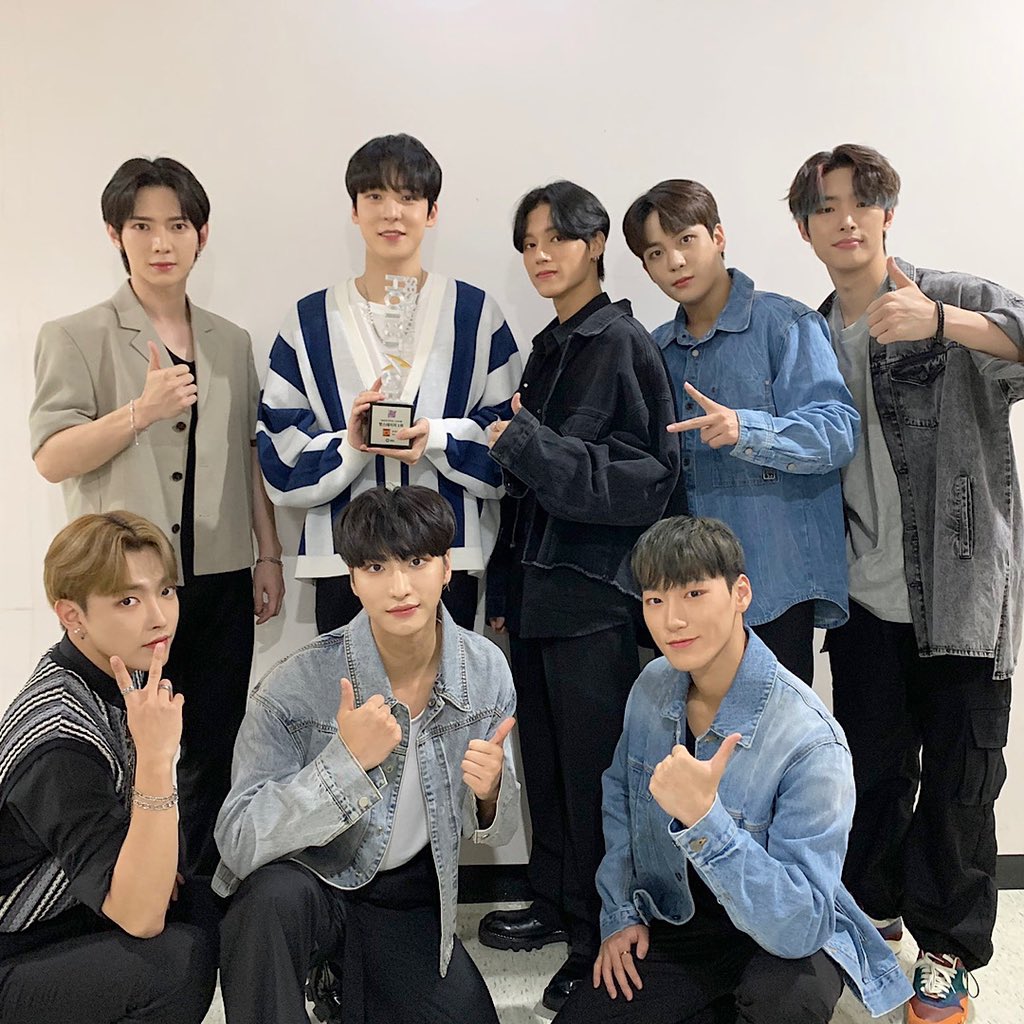 kpop_fastar's tweet photo. 📢ATEEZ sings web drama OST❗

Web drama ‘Mimicus’OST💿 ‘Let's Get Together’ released 👏

🥳 ATINY, are you ready to listen to the song⁉️

@ATEEZofficial

#에이티즈 #ATEEZ #미미쿠스 #Mimicus #AppleEvent  #JoeFlacco #PokemonScarletViolet #EmmanuelSanders https://t.co/VRDPoz3aYU