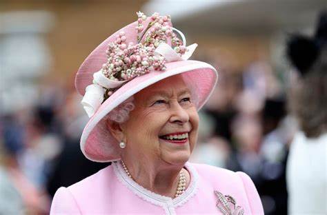 3ninePR's tweet photo. We join the tributes to our late Queen Elizabeth II this morning. She has quietly guided this country over the past 70 years as a beacon of dignity, courage, and hope. We thank her for her tremendous service. https://t.co/B8AU5YSeHr