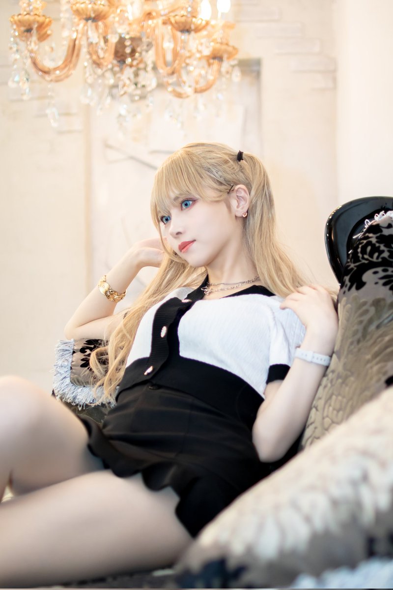 ysh_came720's tweet photo. 2022.8.27
えい梨さん（@kaorokuri ）
私服（ギャル）／Blanche撮影会 2部

いつもと違うギャルのえい梨ちゃんもかわいい。
金髪ツインでギャルにもお人形さんにもなれちゃうあたりさすがコスプレイヤーさん☝

#えい梨 #ギャル #ハーフツイン 
#Blanche撮影会 #スタジオ撮影
#素人ですみません https://t.co/oQjzdH5x6Q
