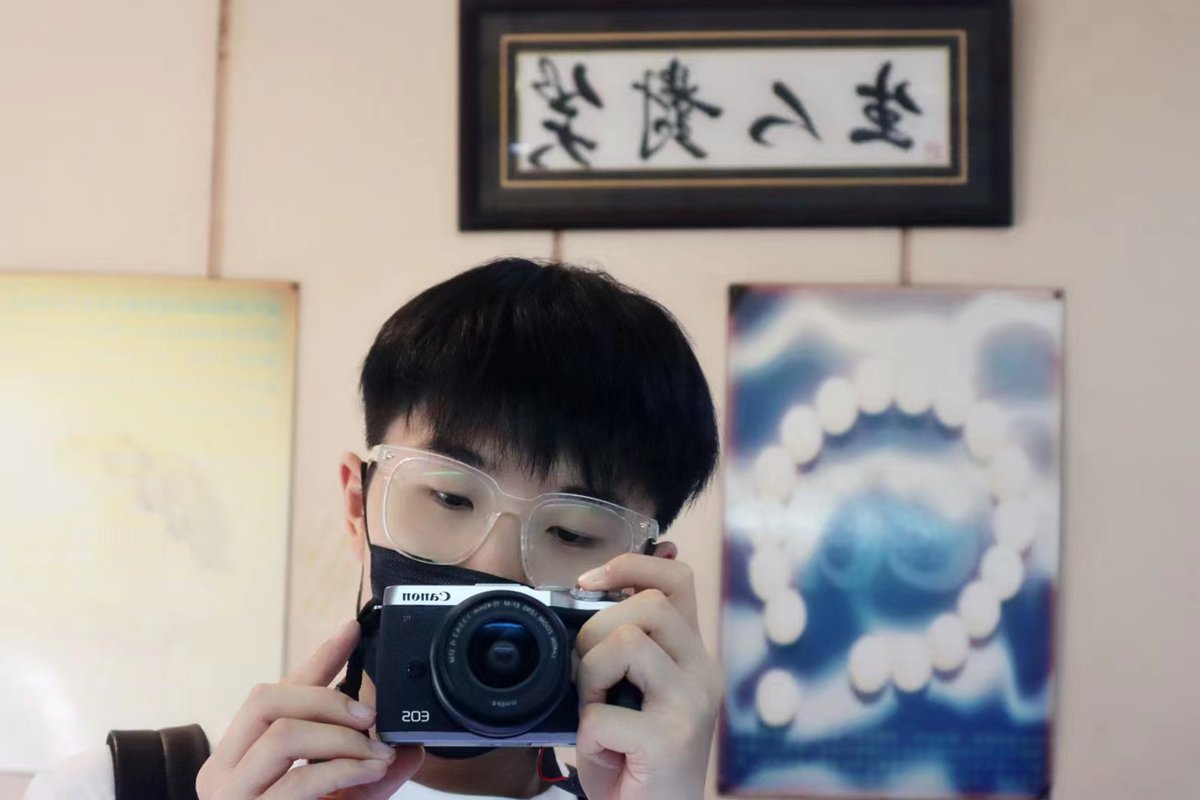 Elijah_Qiu's tweet photo. It’s late summer here in SH, and September leads the way to a new season full of colours! For #photographers that means a fine time to grab the camera, head out for a walk and capture autumn colours which are starting to appear but won’t last long. Is autumn coming to your city? https://t.co/wWufdOMkh5