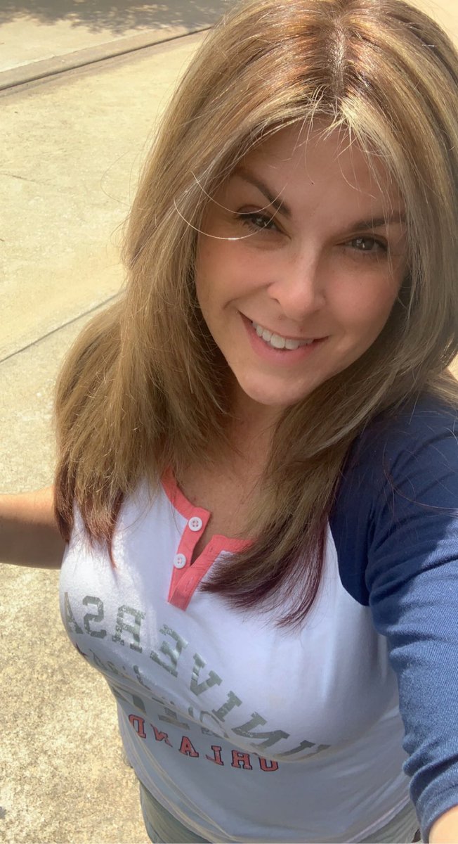 mlweldon5's tweet image. Today…back to brown! #darkchocolate #freshcut #freshcolor #DCBound #newlife #WinterIsComing