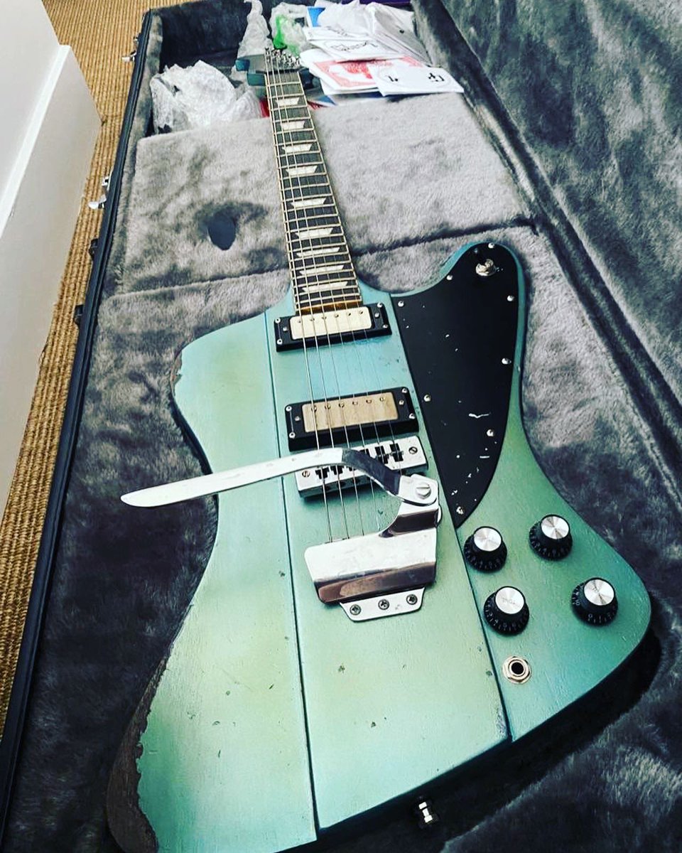 thompsoneffects's tweet photo. Firebird #firebird #diyguitarkit #guitar #pelhamblue #minihumbucker #relic #thompsonfx https://t.co/kS5vlQG77V