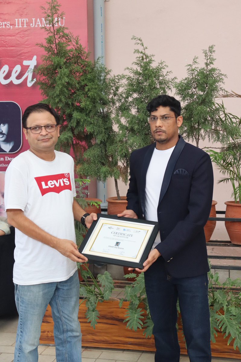 InsightLiteria's tweet photo. Writers felicitation and Book Signing at @IITJammu under the Writers’ Meet event. https://t.co/liXVLeJ7jH