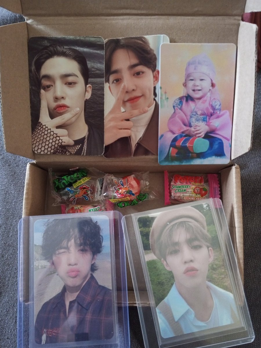 boojonnah's tweet photo. Unboxing while listening to campfire 🥺 PRIO CAME HOME THANK YOU 💜 #fHeedCheolback https://t.co/XoLCFXkMn9
